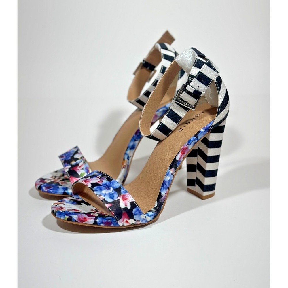 Torrid Black white Mixed Print Ankle 2-Strap Heels Womens Size 9.5